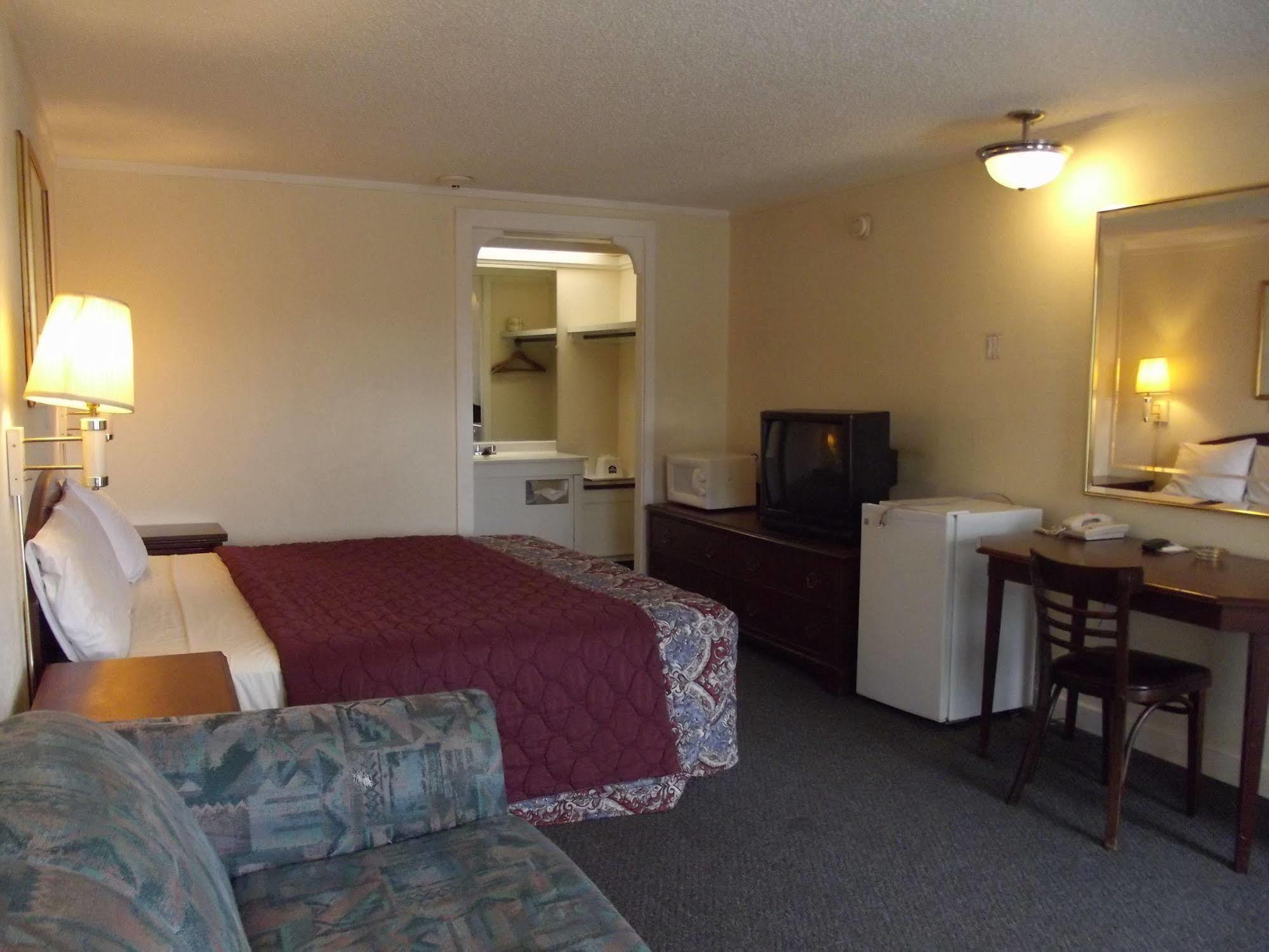Knights Inn Cleveland/Macedonia Eksteriør billede